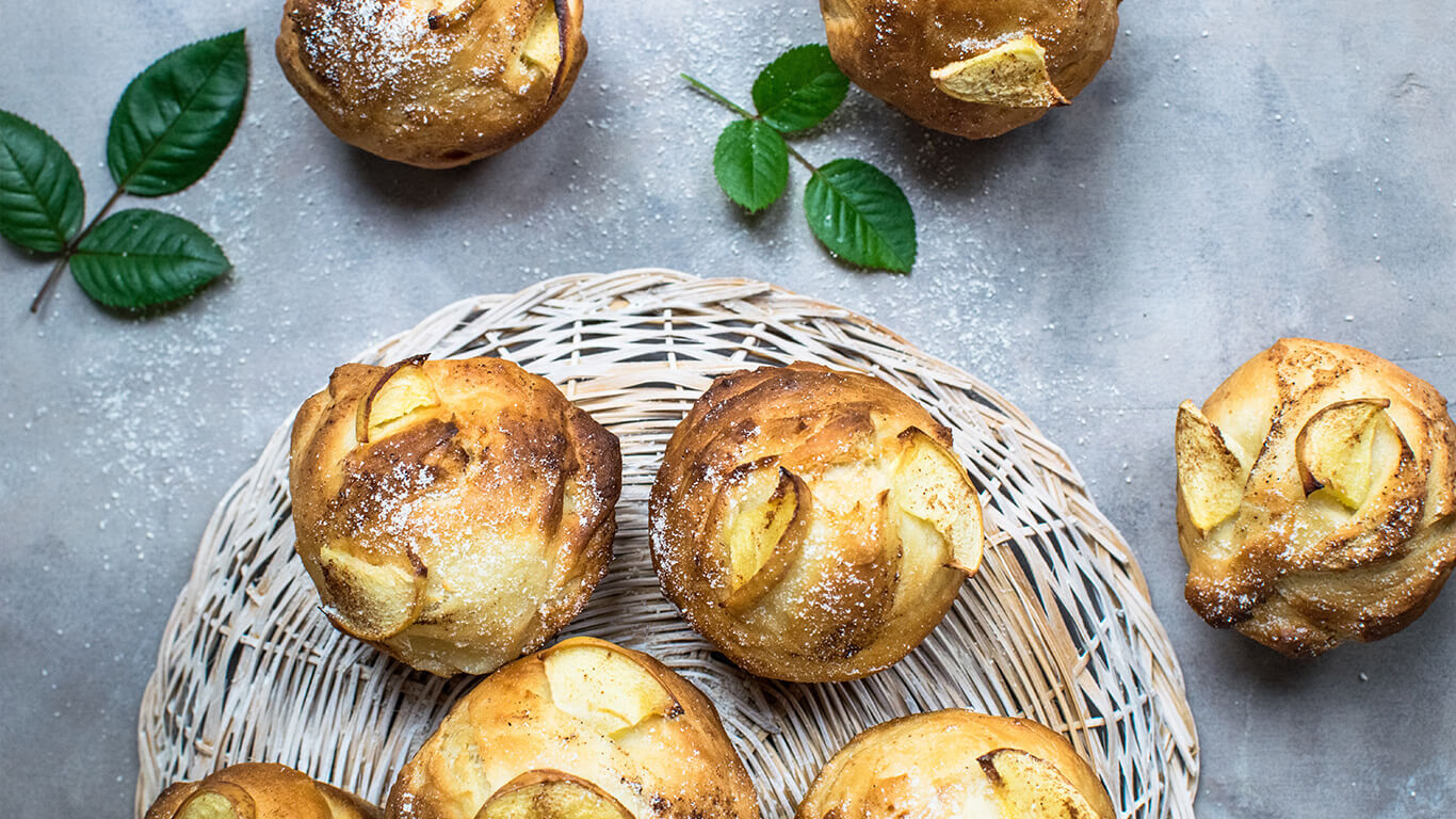 Apple Jam Profiteroles
